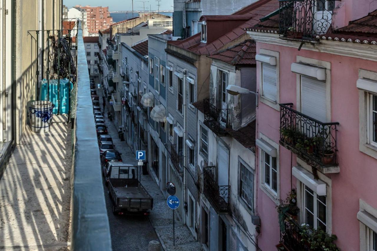 Lovelystay - Sunny Flat W/ Balcony Overseeing Graca And River Lisboa 外观 照片