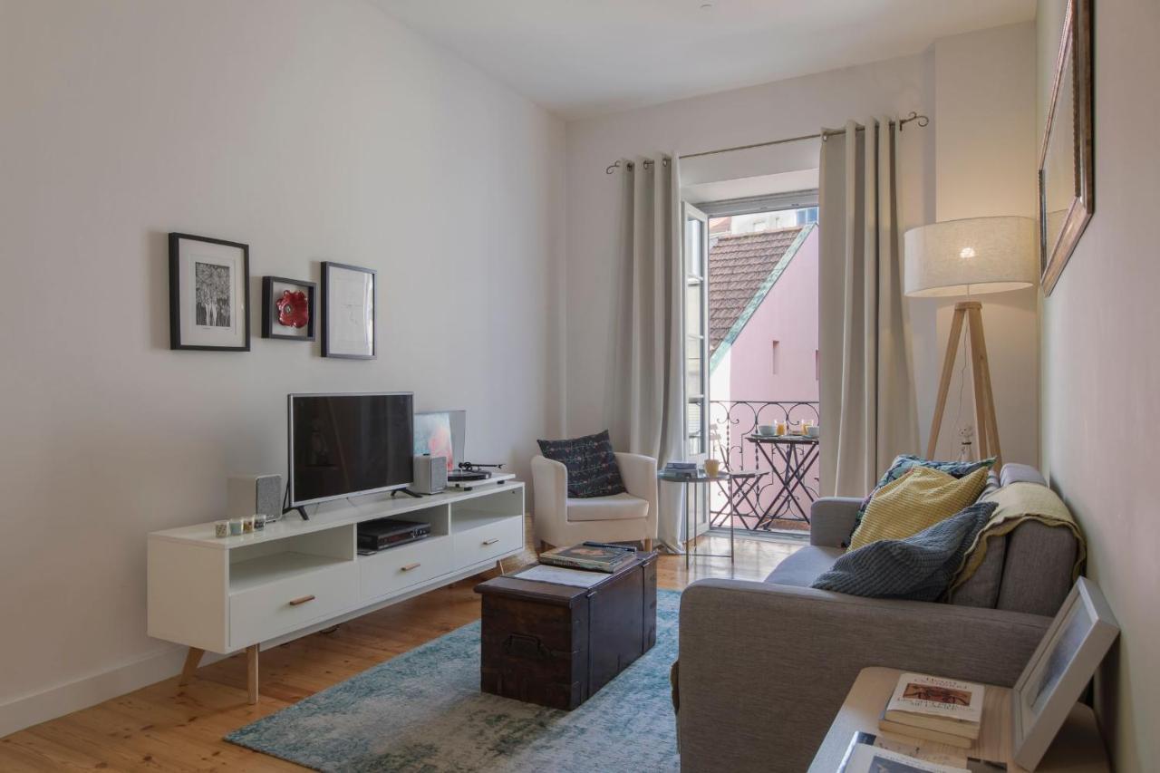 Lovelystay - Sunny Flat W/ Balcony Overseeing Graca And River Lisboa 外观 照片