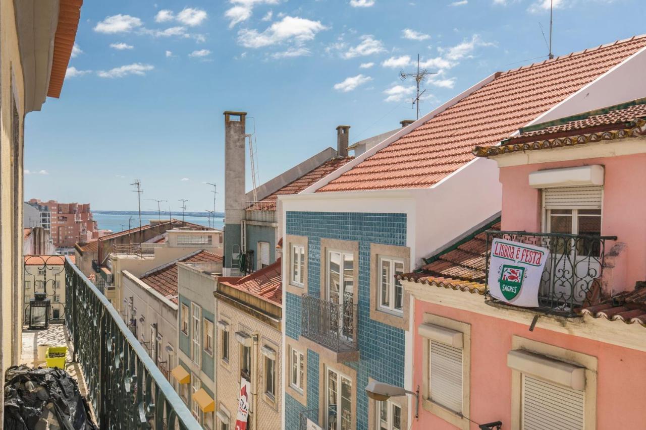 Lovelystay - Sunny Flat W/ Balcony Overseeing Graca And River Lisboa 外观 照片