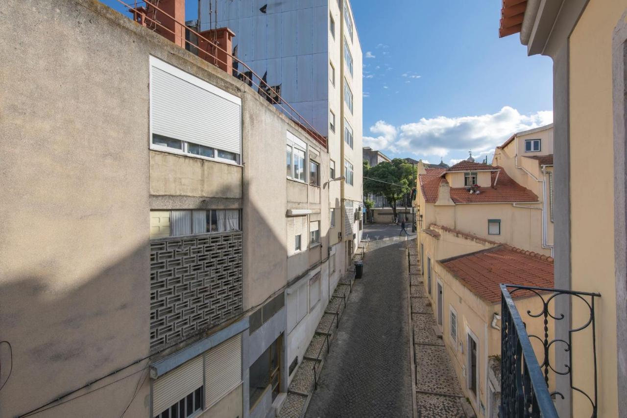 Lovelystay - Sunny Flat W/ Balcony Overseeing Graca And River Lisboa 外观 照片