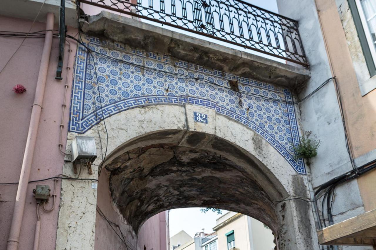 Lovelystay - Sunny Flat W/ Balcony Overseeing Graca And River Lisboa 外观 照片
