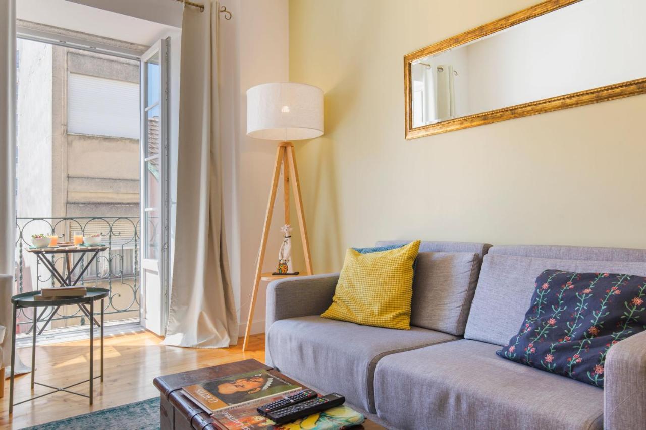 Lovelystay - Sunny Flat W/ Balcony Overseeing Graca And River Lisboa 外观 照片